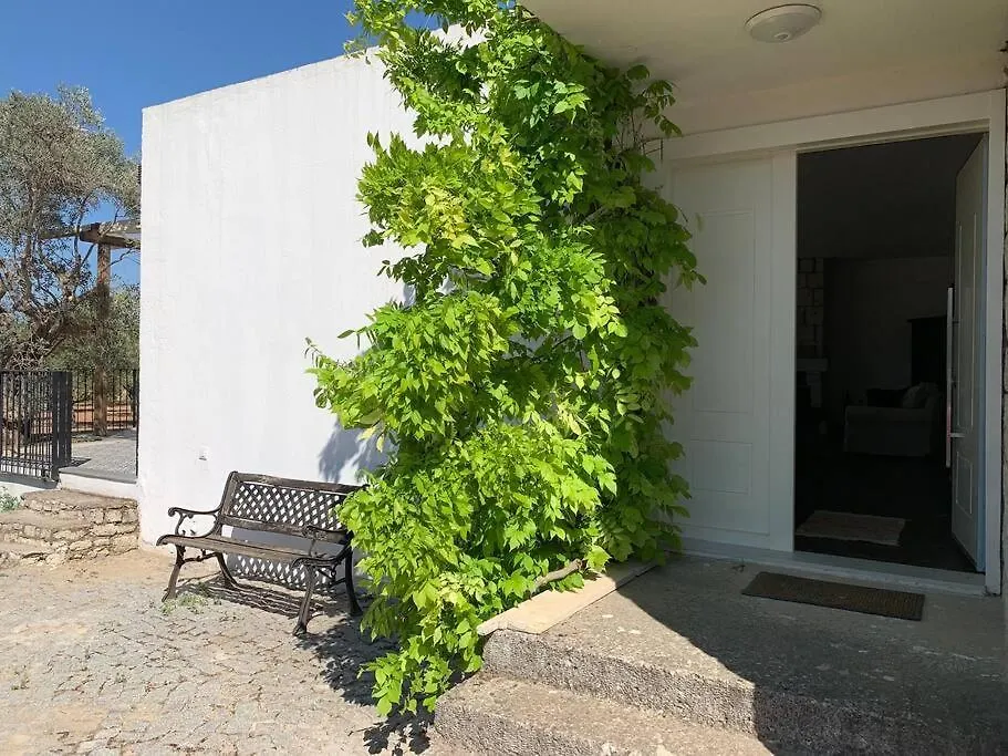 Holiday home Zeytincik Ciftlik- 50 Doenuemluek Bahcedeki Tek Ev Villa Torbali