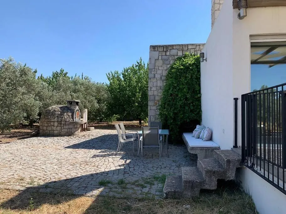 Zeytincik Ciftlik- 50 Doenuemluek Bahcedeki Tek Ev Villa Torbali Holiday home